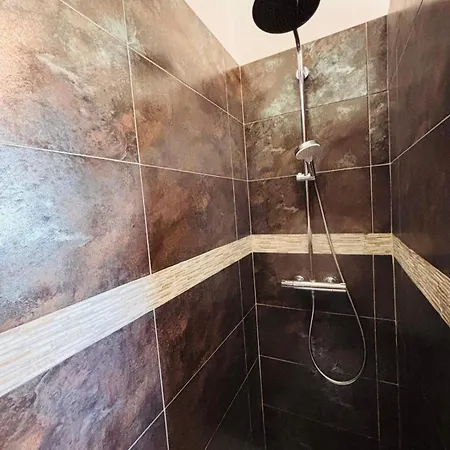 – Piscine Et Tranquillité * Prades-le-Lez