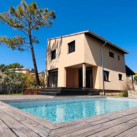 - Piscine Et Tranquillite Villa Prades-le-Lez